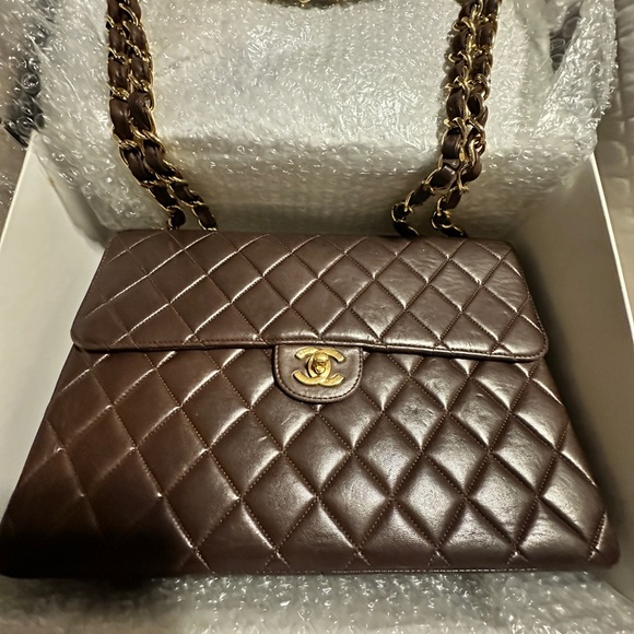 SOLD - Authentic Chanel Purse - Picture 4 of 12